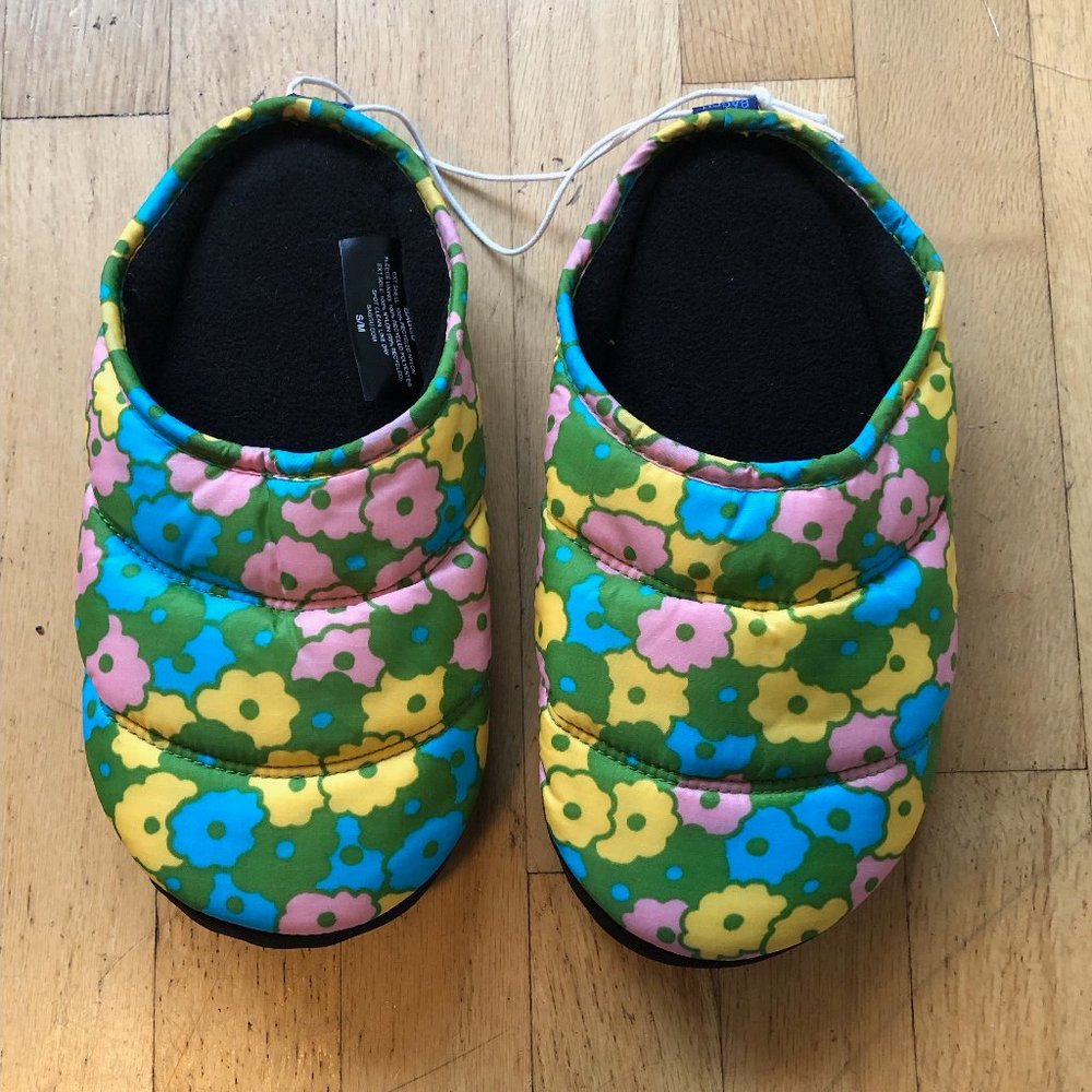 Baggu Puffy Slippers, Flowerbed, S/M - New with Tags